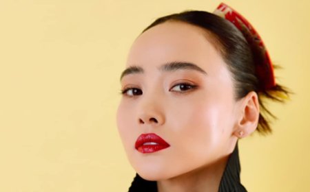 ФОТО: ЖҮЖИГЧИН О.ДӨЛГӨӨН АНГЛИЙН СЭТГҮҮЛИЙГ ЧИМЖЭЭ