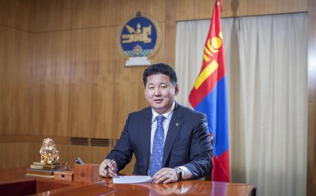 МОНГОЛ УЛСЫН ЕРӨНХИЙЛӨГЧ У.ХҮРЭЛСҮХИЙН УРИЛГААР ХБНГУ-ЫН ХОЛБООНЫ ЕРӨНХИЙЛӨГЧ Ф.В.ШТАЙНМАЙЭР МОНГОЛ УЛСАД ТӨРИЙН АЙЛЧЛАЛ ХИЙНЭ