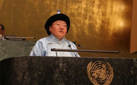 ЕРӨНХИЙЛӨГЧ АСАН Ц.ЭЛБЭГДОРЖИЙН   “В.ПУТИНИЙН” ЖИРГЭЭ 10 САЯ ХАНДАЛТ АВЧЭЭ