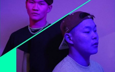 "GANGBAY" ХАМТЛАГИЙН ДУУЧИН Д.ГАНГАА: БИ ЗОЧИН АРТИСТ БИШ БАЙСАН Ч БАЯНААТАЙ ТАЙЗАН ДЭЭР ХАМТ ГАРЧИХСАН УУЧЛААРАЙ