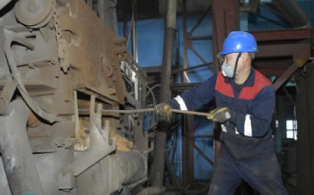 УУЛ УУРХАЙН САЛБАРТ АЖИЛЛАГСДЫН ЦАЛИН ХАМГИЙН ИХ БУЮУ 5.1 САЯ, ТӨРИЙН ӨМЧИЙН ҮЙЛДВЭРТ АЖИЛЛАГСДЫН ДУНДАЖ ЦАЛИН 3.3 САЯ ТӨГРӨГ БАЙНА.