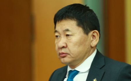ТҮГЖРЭЛ ХАРИУЦСАН САЙД Б.ДЭЛГЭРСАЙХАН "БОЛДТӨМӨР ЕРӨӨ ГОЛ" ХХК-ИЙН АЖИЛЧДЫГ "САНАЛАА ӨГӨХГҮЙ БОЛ АЖИЛГҮЙ БОЛГОНО" ГЭЖ ДАРАМТАЛЖЭЭ