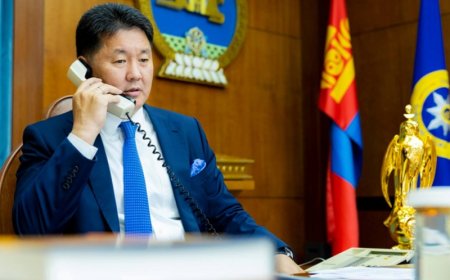 НИЙТЭЭР ТЭМДЭГЛЭХ ТЭМДЭГЛЭЛТ ӨДӨР БОЛОХ ГЭЖ БУЙ "ШҮҮХИЙН ӨДӨР" НЬ ЕРӨНХИЙЛӨГЧ У.ХҮРЭЛСҮХИЙН ТӨРСӨН ӨДӨРТЭЙ ДАВХАЦЖЭЭ