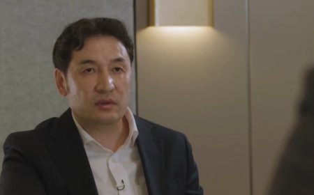 Д.ЦОГТБААТАР: НАМАЙГ ХОРИГДОЖ БАЙХАД ЭХНЭРИЙГ МААНЬ ЭРГЭЖ ИРЭХ БҮРД НЬ МАШИНЫ ДУГУЙГ НЬ ХАГАЛДАГ БАЙСАН