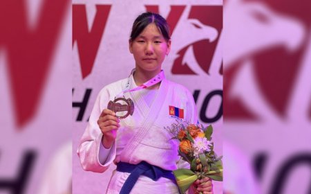 Б.БАЙГАЛМАА АЗИ ТИВИЙН АВАРГААС  МӨНГӨН МЕДАЛЬ ХҮРТЛЭЭ