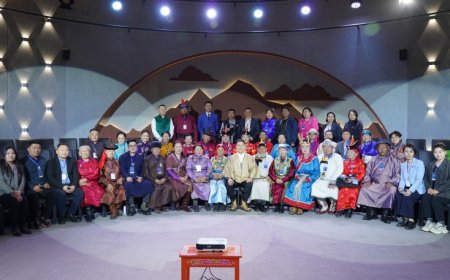 ХЭЛ ХУУРЧДЫН АНХДУГААР ЧУУЛГАН БОЛЛОО