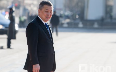 З.ЭНХБОЛД ₮40 САЯЫН ТОРГУУЛИЙГ ХҮЛЭЭН ЗӨВШӨӨРӨЛГҮЙ, ДАВЖ ЗААЛДЖЭЭ