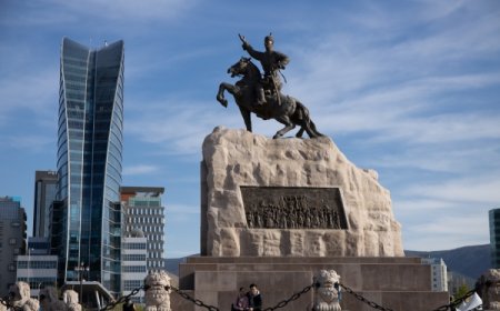 УЛААНБААТАРТ ӨДӨРТӨӨ 13 ГРАДУС ДУЛААН БАЙНА