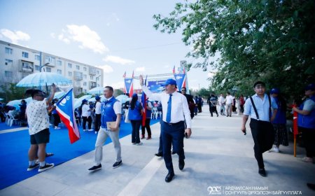 АН-ЫН ДАРГА ЛУ.ГАНТӨМӨР УИХ-ЫН 2024 ОНЫ ЭЭЛЖИТ СОНГУУЛИЙН ИРГЭДТЭЙ ХИЙХ УУЛЗАЛТАА НАРАН УРГАХ ЗҮГ ДОРНОД АЙМГААС ЭХЛҮҮЛЖЭЭ