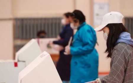 ГУРВАН ДҮҮРГИЙН ИРЦ 50 ХУВЬ ДАВЛАА