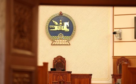 ПАРЛАМЕНТАД СУУДАЛ АВСАН 4 НАМ, НЭГ ЭВСЭЛ ЕРӨНХИЙЛӨГЧИЙН СОНГУУЛЬД ХҮНЭЭ ДЭВШҮҮЛНЭ