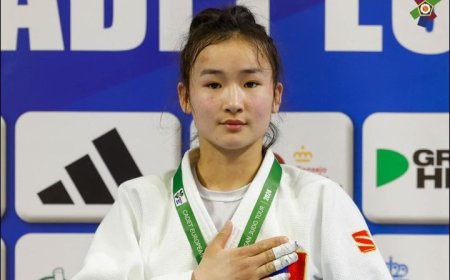 Ж.АНУДАРЬ ОХИН ӨСВӨРИЙН ДАШТ-ЭЭС МӨНГӨН МЕДАЛЬ ХҮРТЛЭЭ