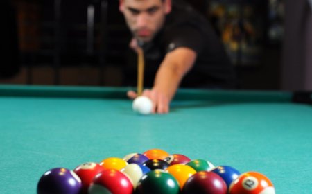 СНУКЕР БИЛЛЬЯРДЫН ДЭЛХИЙН ЦОМЫН АНХДУГААР ТЭМЦЭЭН УЛААНБААТАР ХОТОД БОЛЖ БАЙНА