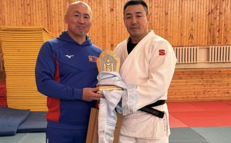 У.ЭРДЭНЭБААТАР ЖҮДО БӨХИЙН ҮНДЭСНИЙ ШИГШЭЭ БАГИЙН АХЛАХ ДАСГАЛЖУУЛАГЧААР ТОМИЛОГДЛОО