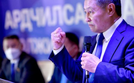 Н.АЛТАНХУЯГ: Ц.ДАВААСҮРЭН УГ НЬ МАНАЙ ТАЛЫН ХҮН БАЙСАН. ОДОО ДАЙСНЫ ТАЛ БОЛЖ