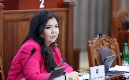 ТӨСВИЙН УРСГАЛ ЗАРДЛЫГ 3.6 ИХ НАЯДААР БУУРУУЛАХ ШААРДЛАГАД М.НАРАНТУЯА-НАРА, Х.ТЭМҮҮЖИН НАР НЭГДЭЖ, ГАРЫН ҮСГЭЭ ЗУРЛАА