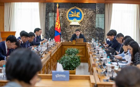 ЗГ: ӨНӨӨДРИЙН ХУРАЛДААНААР 46 АСУУДАЛ ХЭЛЭЛЦЭХЭЭР ТӨЛӨВЛӨЖЭЭ