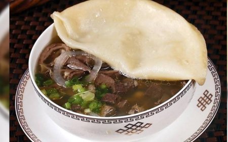 ТҮМЭН ОЛНЫХОО БАЯРЫН ЗООГИЙГ НЬ ЗААТЛАА ТАХИН ШҮТЭГДСЭН ГЭЖ ЭНДҮҮРСЭН ДАРГА НАРЫН СОЛИОРОЛ