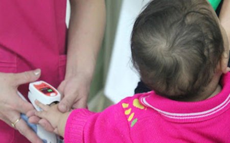 ХАНИАДТАЙ АДИЛ ХООЛОЙ ӨВДӨХ ШИНЖ ТЭМДЭГТЭЙ МЕНИНГОКОККТ ХАЛДВАРААР ХӨНГӨН ӨВДСӨН ХҮМҮҮС БУСДАД ХАЛДВАР ТАРААХ АЮУЛТАЙ