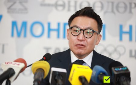 Т.ХАСБААТАР: Л.ГАНТӨМӨРИЙГ НАМЫН ГИШҮҮНЧЛЭЛЭЭС ХАСАЖ ХӨӨХ ШИЙДВЭР ГАРГАСНЫГ АЛБАН ЁСООР МЭДЭГДЭЖ БАЙНА
