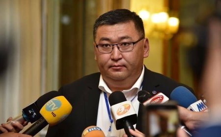 Ц.ТУВААН: 1КГ АЛТ 90 ГАРАЙ САЯ ДОЛЛАРТОЙ ТЭНЦЭЖ БАЙГАА