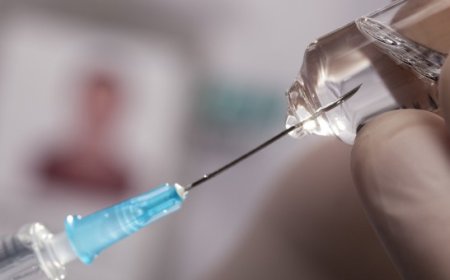 УЛААНБУРХНЫ ТАРХАЛТТАЙ ХОЛБООТОЙГООР ХӨСҮТ-ИЙН БАГ ДУНДГОВЬД АЖИЛЛАЖ БАЙНА