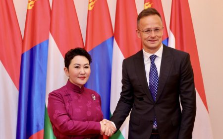 УНГАР УЛСЫН ГАДААД ХЭРГИЙН САЙДЫН УРИЛГААР ГАДААД ХЭРГИЙН САЙД Б.БАТЦЭЦЭГ АЛБАН АЙЛЧЛАЛ ХИЙЛЭЭ
