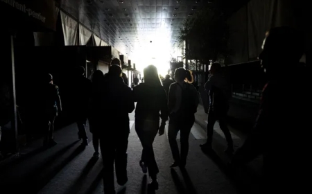 ИСПАНИД ГАРСАН ТОМООХОН ЦАХИЛГААН ТАСАЛДАЛ НЬ УЛС ОРОН ДАЯАР ОЛОН САЯ ХҮНД НӨЛӨӨЛЖ, ОЛОН САЛБАРЫН ҮЙЛ АЖИЛЛАГААГ ЗОГСООСОН БАЙНА