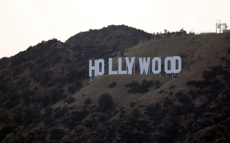 ТРАМП ГАДААДАД ҮЙЛДВЭРЛЭСЭН КИНОНД 100 ХУВИЙН ТАРИФ НОГДУУЛАХААР ЗАРЛАЛАА