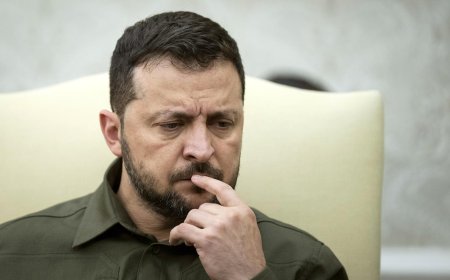 УКРАИНЫ ЕРӨНХИЙЛӨГЧ В.ЗЕЛЕНСКИЙ МЭДЭГДЭХДЭЭ: “ТАВДУГААР САРЫН 15-НД ТУРКТ ОЧИЖ, ОХУ-ЫН ЕРӨНХИЙЛӨГЧ ПУТИНИЙГ БИЕЧЛЭН ХҮЛЭЭЖ АВАХ БОЛНО” ГЭЖЭЭ