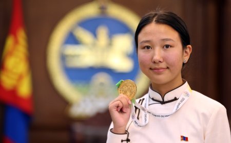 ДЭД МАСТЕР Б.МӨНГӨНЗУЛ АЗИЙН АВАРГЫН ТЭМЦЭЭНИЙГ ГАНЦААРАА ТЭРГҮҮЛЖ ЭХЭЛЛЭЭ