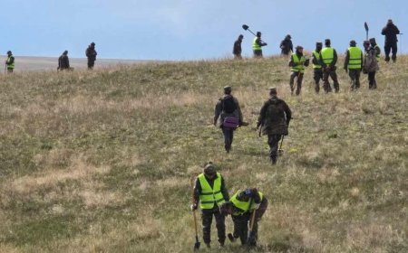 ХАМТАРСАН АРХЕОЛОГИЙН ЭКСПЕДИЦ 12 ЦЭРГИЙН ШАРИЛ, 60 ОРЧИМ ГРАНАТ, ТЭСЭРЧ ДЭЛБЭРЭХ ЗЭВСЭГ ОЛЛОО