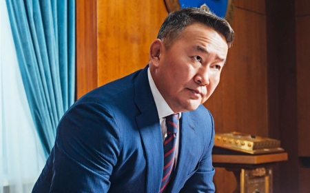 ТОДРУУЛГА: Х.БАТТУЛГА ӨМГӨӨЛӨГЧ Д.ПҮРЭВБААТАРЫН ХАМТААР АТГ-Т 4 ЦАГ МЭДҮҮЛЭГ ӨГӨӨД БАЙНА