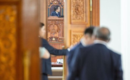 УИХ-ЫН ЧУУЛГАНЫ НЭГДСЭН ХУРАЛДААН 11.00 ЦАГТ ЭХЭЛНЭ