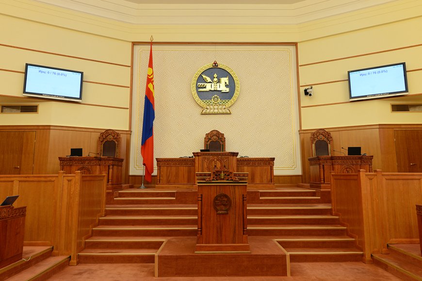 ПАРЛАМЕНТ: ӨНӨӨДРИЙН ХОРООДЫН ХУРАЛ