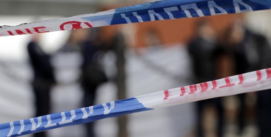 БАРИЛГЫН АЖИЛ ХИЙЖ БАЙХ ҮЕД НЭГ ИРГЭН УНАЖ, АМЬ НАСАА АЛДЖЭЭ