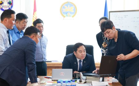 НИТХ-ЫН ДАРГА А.БАЯР ЗАМ ТЭЭВРИЙН ОСЛЫН ХЭМЖИЛТ ЗЭРГИЙГ ДРОНООР ШИЙДЭХ ТАЛААР БНСУ-ЫН КОМПАНИТАЙ САНАЛ СОЛИЛЦЛОО