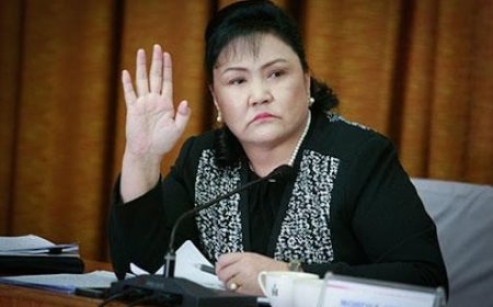 Д.ОЮУНХОРОЛ НАРЫН ХЭРГИЙГ ХЭРЭГСЭХГҮЙ БОЛГОСОН Ч УЧРУУЛСАН ХОХИРЛЫГ НЬ ТӨЛҮҮЛЭХ АЖИЛЛАГАА ЯВУУЛЖ БАЙНА