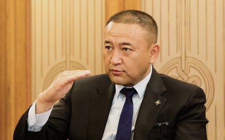 Б.ЧОЙЖИЛСҮРЭН: УВСЫН 100 ЖИЛИЙН ОЙГ УГТСАН АЖИЛД САЙДЫН БАГЦААСАА ₮2 ТЭРБУМЫГ ЗАРЦУУЛСАН
