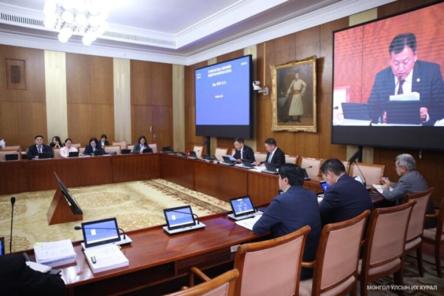 ХХНББХ: ЭРҮҮЛ МЭНДИЙН ДААТГАЛЫН ҮНДЭСНИЙ ЗӨВЛӨЛИЙН 2024 ОНЫ ТАЙЛАН, МОНГОЛ УЛСЫН 2026 ОНЫ ТӨСВИЙН ХУУЛИУДЫН ТӨСЛИЙГ ХЭЛЭЛЦЭЖ, АЖЛЫН ХЭСЭГ БАЙГУУЛАВ