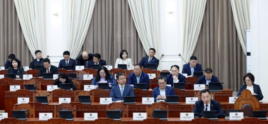 АН-ЫН БҮЛЭГ УИХ-ЫН ДАРГЫГ СОНГОХ АСУУДЛААР 14.00 ЦАГ ХҮРТЭЛ ЗАВСАРЛАГА АВЛАА