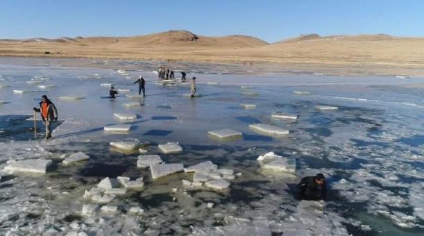 ХАР УС НУУРАНД МАШИН ЦӨМӨРЧЭЭ