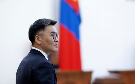 Ч.ЛОДОЙСАМБУУ: “ХЭСГИЙН АХЛАГЧ” НЭРЭЭР ТӨРТЭЙ ГЭРЭЭ БАЙГУУЛЖ САР БҮР 1.2 САЯ ТӨГРӨГИЙН ЦАЛИН АВДАГ 1915 ХҮН БАЙНА