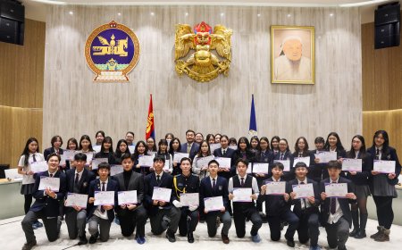 "UB DEBATE-2025" МЭТГЭЛЦЭЭНИЙ ШИЛДГҮҮД ТОДОРЛОО