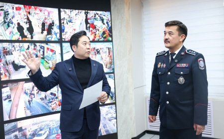 АЖ АХУЙ НЭГЖҮҮДИЙН ГАДНА КАМЕРЫГ ШУУРХАЙ УДИРДЛАГЫН ТӨВД ХОЛБОЖ БАЙНА