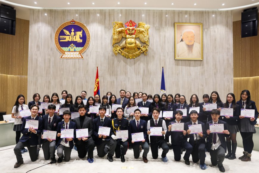 "UB DEBATE-2025" МЭТГЭЛЦЭЭНИЙ ШИЛДГҮҮД ТОДОРЛОО