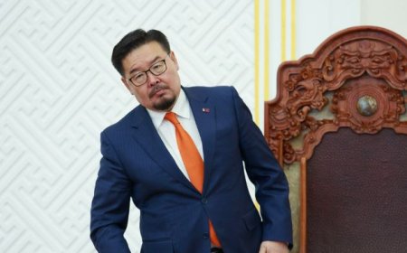 Г.ЗАНДАНШАТАРЫГ ЕРӨНХИЙ САЙДААР ЕСӨН САР СУУЛГААД ЭГҮҮЛЭН ТАТЛАА...