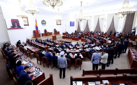 ЭНЭ ДОЛОО ХОНОГТ УИХ-ЫН ЧУУЛГАНААР ХЭЛЭЛЦЭХ ДӨРВӨН ХУУЛИЙН ТӨСӨЛ