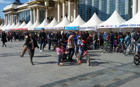 39 ДЭХ УДААГИЙН “НОМЫН БАЯР”-ЫГ ТЭМДЭГЛЭНЭ