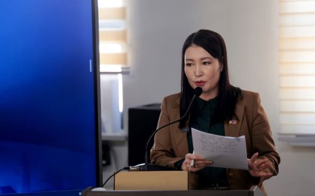 НИЙСЛЭЛИЙН ЕРӨНХИЙ БОЛОВСРОЛЫН СУРГУУЛИЙН ЗААЛЫГ АМРАЛТЫН ӨДӨР СУРАГЧДАД ҮНЭ ТӨЛБӨРГҮЙ АШИГЛУУЛАХ АСУУДЛЫГ ӨРГӨН БАРИВ